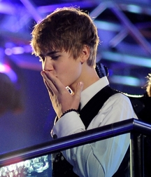 Billy's Hot Picks 733 Justin Beiber 583ddab2a5b05.jpg