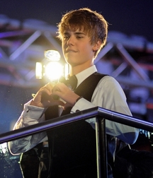 Billy's Hot Picks 733 Justin Beiber 583ddab499f6c.jpg