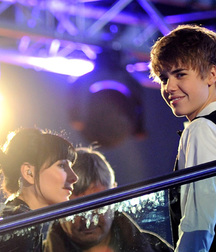 Billy's Hot Picks 733 Justin Beiber 583ddab56d274.jpg