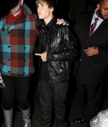 Billy's Hot Picks 733 Justin Beiber 583ddabf85220.jpg