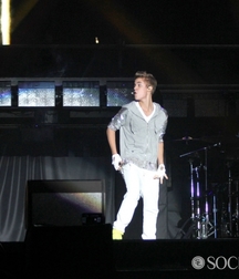 Billy's Hot Picks 731 Justin Beiber 583ddb07cc650.jpg