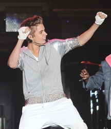 Billy's Hot Picks 731 Justin Beiber 583ddb0eeefea.jpg