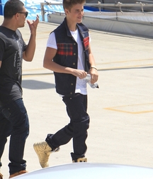 Billy's Hot Picks 731 Justin Beiber 583ddb193da3f.jpg
