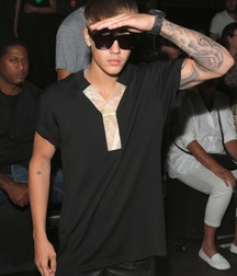 Billy's Hot Picks 731 Justin Beiber 583ddb2286d43.jpg