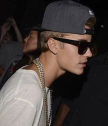 Billy's Hot Picks 731 Justin Beiber 583ddb27aa648.jpg