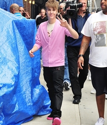 Billy's Hot Picks 732 Justin Beiber 583ddb5a8d359.jpg
