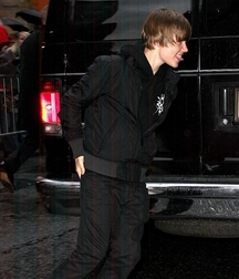 Billy's Hot Picks 732 Justin Beiber 583ddb6a94d04.jpg