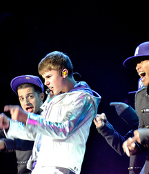 Billy's Hot Picks 732 Justin Beiber 583ddb6f019c5.jpg