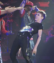 Billy's Hot Picks 732 Justin Beiber 583ddb7a92071.jpg
