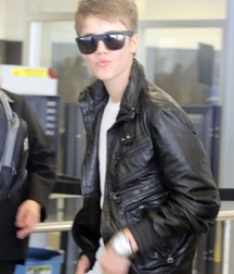 Billy's Hot Picks 734 Justin Beiber 583ddbac51e65.jpg