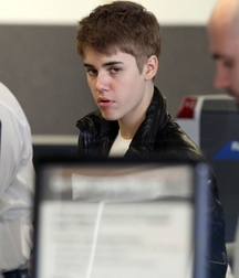 Billy's Hot Picks 734 Justin Beiber 583ddbb121891.jpg