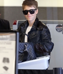 Billy's Hot Picks 734 Justin Beiber 583ddbb4d97c4.jpg