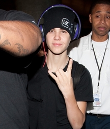 Billy's Hot Picks 734 Justin Beiber 583ddbb871e53.jpg