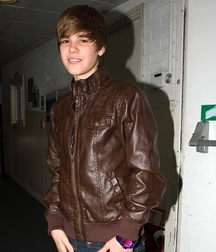 Billy's Hot Picks 734 Justin Beiber 583ddbcc915be.jpg