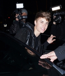 Billy's Hot Picks 734 Justin Beiber 583ddbd2340a4.jpg