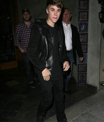 Billy's Hot Picks 734 Justin Beiber 583ddbd31e751.jpg
