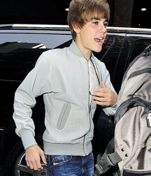 Billy's Hot Picks 735 Justin Beiber 583ddbfe58c70.jpg