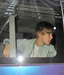 Billy's Hot Picks 735 Justin Beiber 583ddc005d2ac.jpg