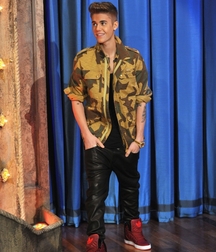 Billy's Hot Picks 735 Justin Beiber 583ddc0e3afe3.jpg