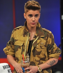 Billy's Hot Picks 735 Justin Beiber 583ddc11284a7.jpg