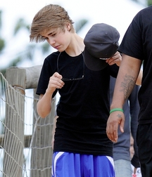 Billy's Hot Picks 736 Justin Beiber 583deaf8a7a02.jpg