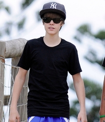 Billy's Hot Picks 736 Justin Beiber 583deb022a218.jpg