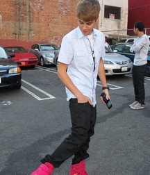 Billy's Hot Picks 736 Justin Beiber 583deb0d751b1.jpg