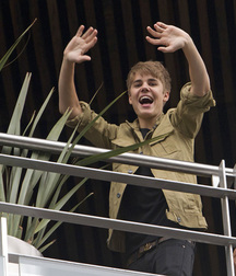 Billy's Hot Picks 737 Justin Beiber