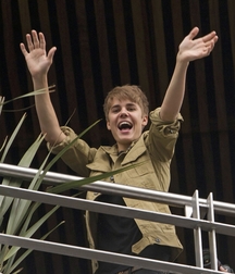 Billy's Hot Picks 737 Justin Beiber 583deb45bb546.jpg
