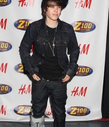 Billy's Hot Picks 737 Justin Beiber 583deb60aee7e.jpg