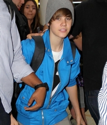 Billy's Hot Picks 737 Justin Beiber 583deb6355f6e.jpg