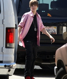 Billy's Hot Picks 737 Justin Beiber 583deb673cab9.jpg