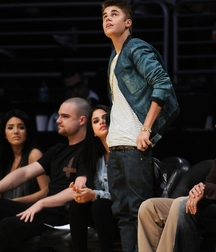 Billy's Hot Picks 738 Justin Beiber 583deb9321622.jpg
