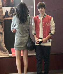 Billy's Hot Picks 738 Justin Beiber 583debb8e0988.jpg