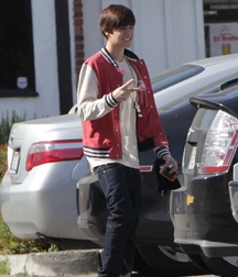 Billy's Hot Picks 738 Justin Beiber 583debbda17b5.jpg
