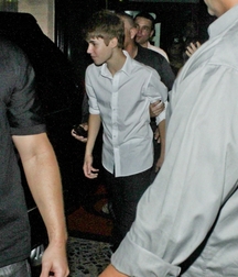 Billy's Hot Picks 740 Justin Beiber 583debecd6cc0.jpg
