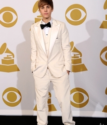 Billy's Hot Picks 740 Justin Beiber 583debf2e728a.jpg