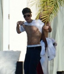 Billy's Hot Picks 740 Justin Beiber 583dec0607801.jpg