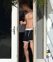 Billy's Hot Picks 740 Justin Beiber 583dec09d22ca.jpg