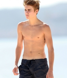 Billy's Hot Picks 740 Justin Beiber 583dec10c5adf.jpg