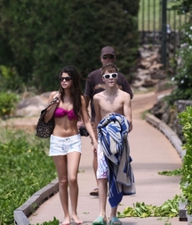Billy's Hot Picks 739 Justin Beiber 583dec521d803.jpg