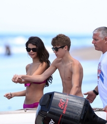 Billy's Hot Picks 739 Justin Beiber 583dec63eba22.jpg
