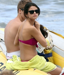 Billy's Hot Picks 739 Justin Beiber 583dec678c127.jpg