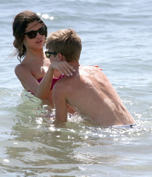 Billy's Hot Picks 739 Justin Beiber 583dec7ecf33d.jpg