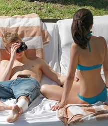 Billy's Hot Picks 745 JB Shirtless 583df2ce24eeb.jpg