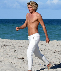 Billy's Hot Picks 756 5847647852066.jpg