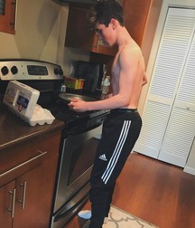 Billy's Hot Picks 825 Hunter Rowland 58aa3940070a8.jpg