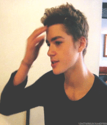 Billy's Hot Picks 869 Jack and Finn 58d6e50072f95.gif