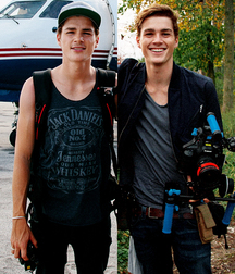 Billy's Hot Picks 869 Jack and Finn 58d6e53fdead3.jpg