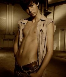 Billy's Hot Picks 914 Take your shirt off 5918acd1811d1.jpg